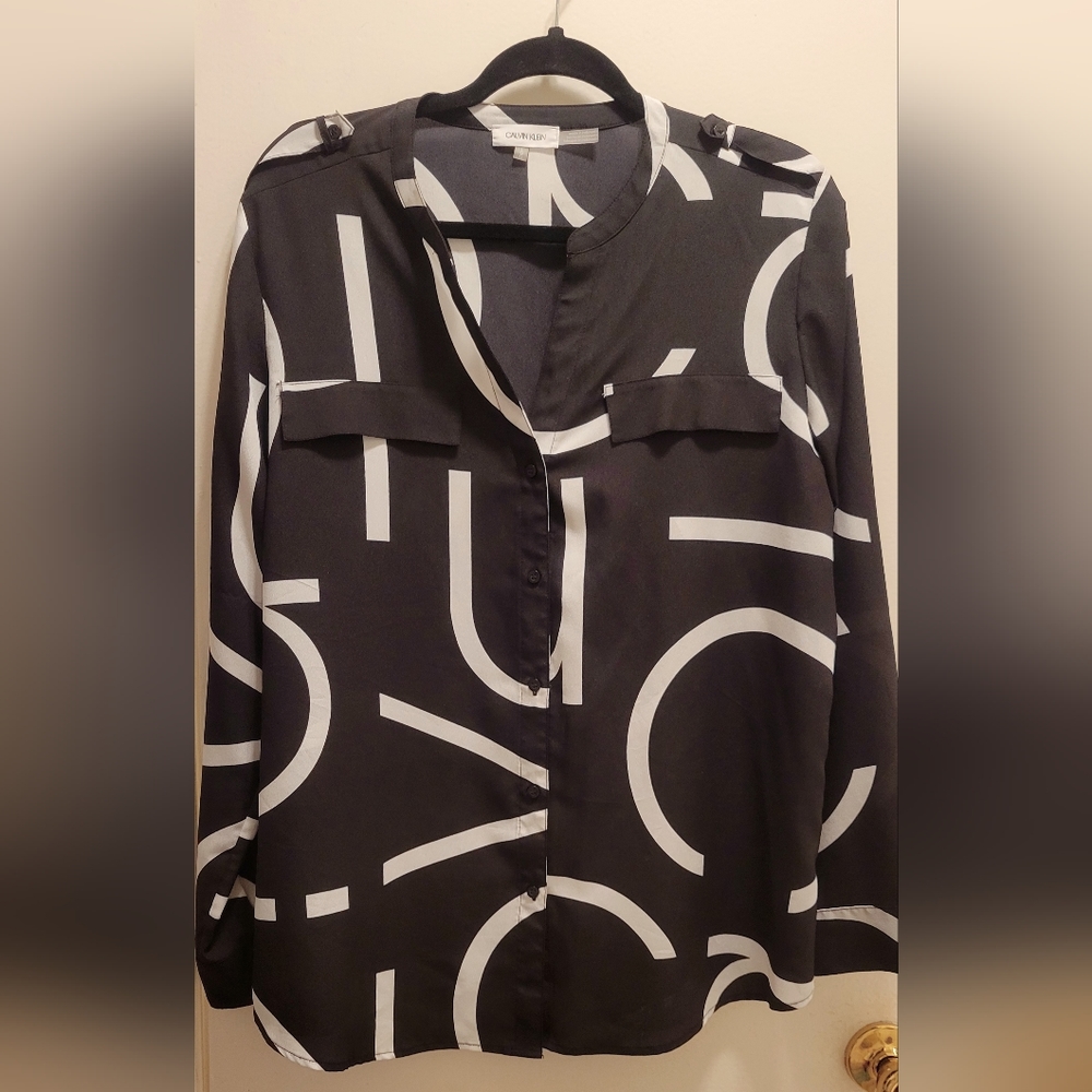 Calvin Klein Button Down Blouse Size L, Black and White, Loose fit
